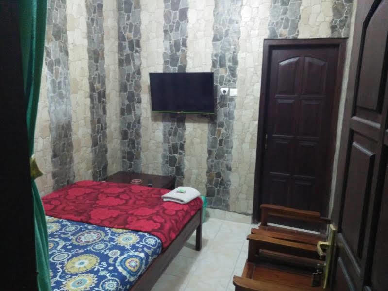 Bayu Murti Homestay ジョグジャカルタ エクステリア 写真